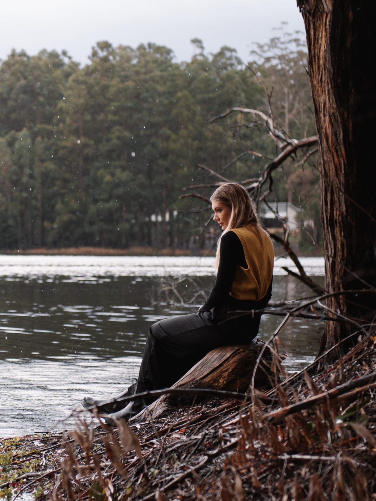 Amber, Millars By The Lake